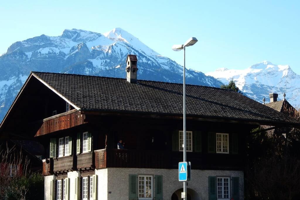 Zentral Gelegene Wohnung Mit Grossem Garten Interlaken Esterno foto