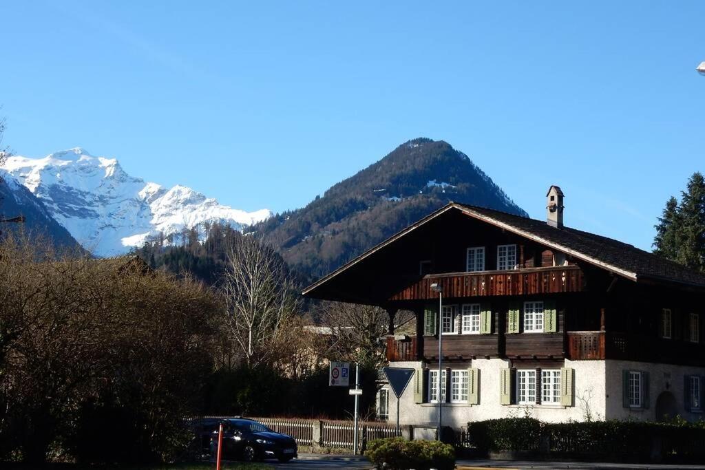 Zentral Gelegene Wohnung Mit Grossem Garten Interlaken Esterno foto