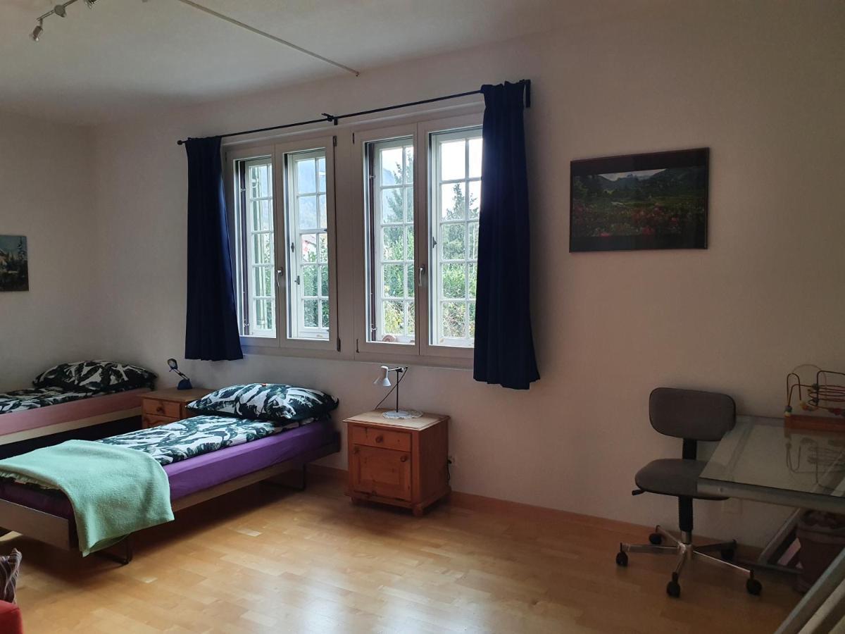 Zentral Gelegene Wohnung Mit Grossem Garten Interlaken Esterno foto