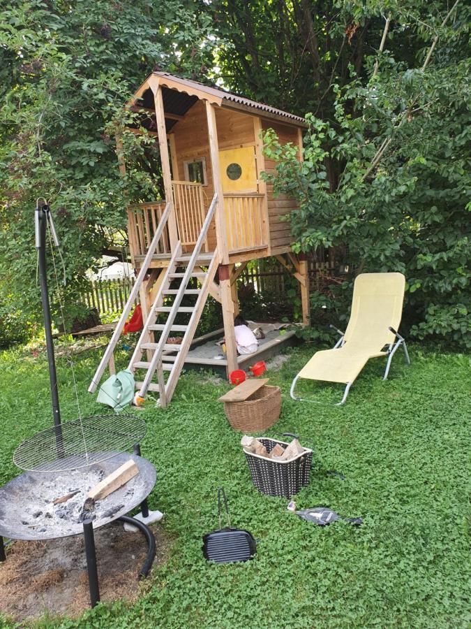 Zentral Gelegene Wohnung Mit Grossem Garten Interlaken Esterno foto